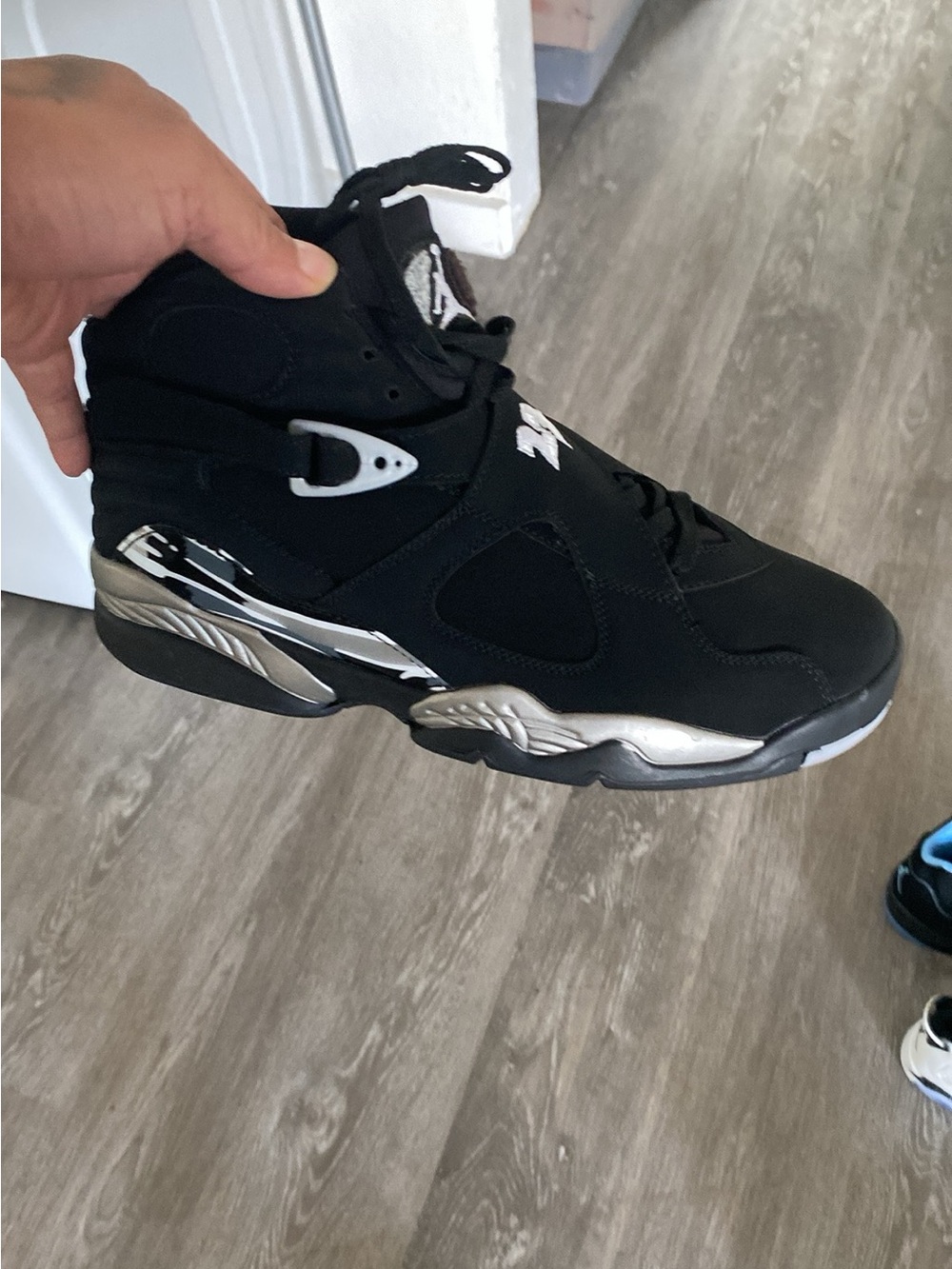 Jordan Black and White Retro 8 “Chrome “Style Sneakers - Picture 2 of 3